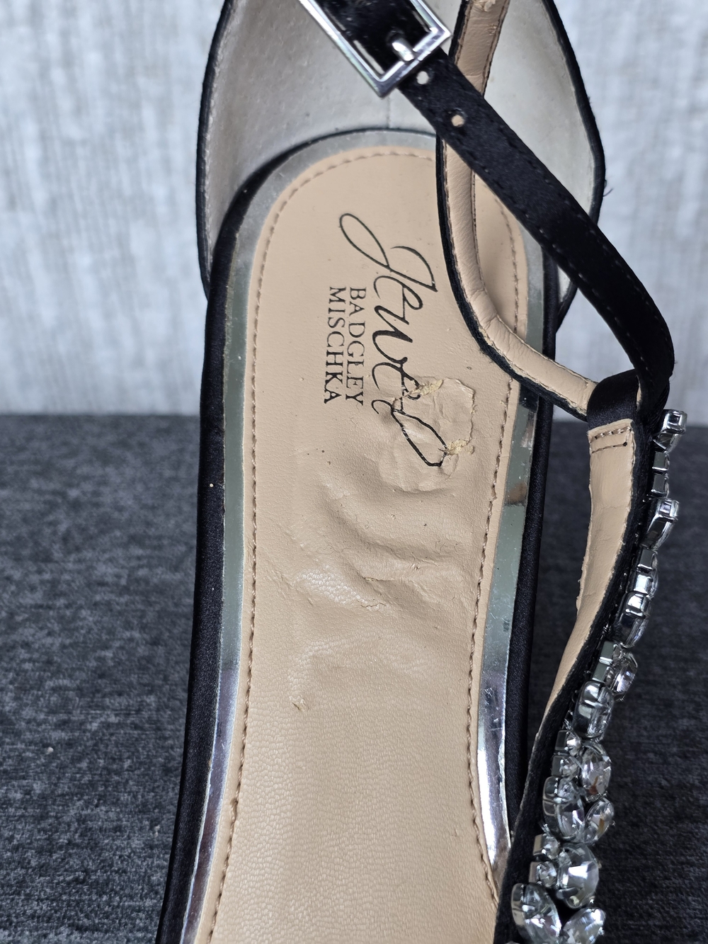 Jewel Badgley Mischka Lindsey Block-Heel Black Evening Sandal Sz 9.5 Wedding - Picture 9 of 10